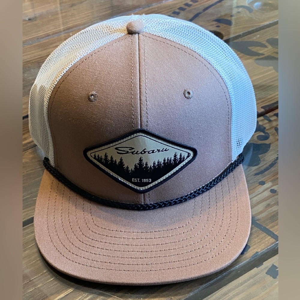 NWT Subaru flatbill Cap Z4